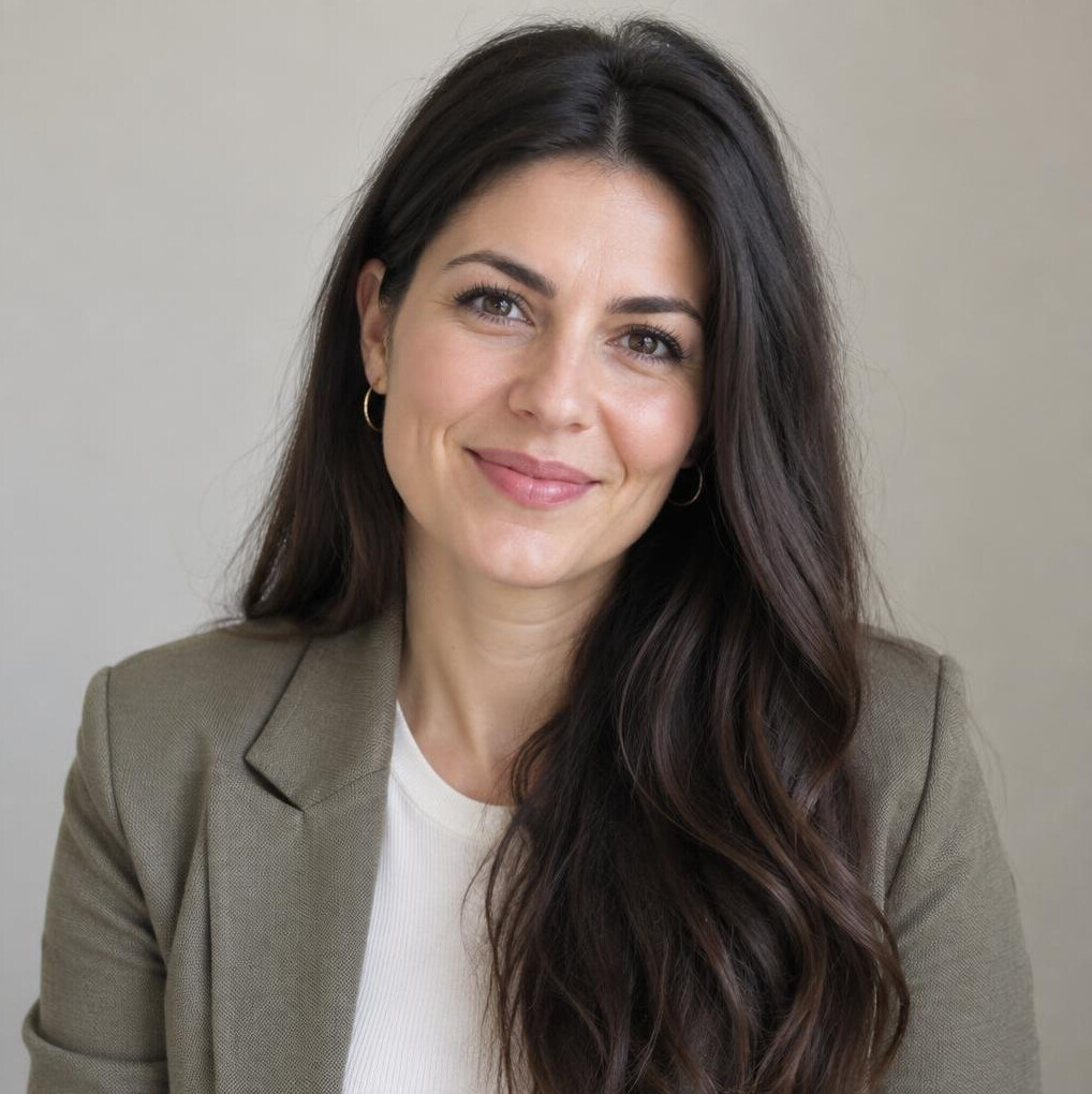 Portrait of a smiling woman